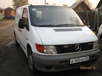 2000 Mercedes-Benz Vito Photos