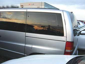 2001 Mercedes-Benz Vito Photos