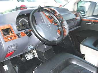 2001 Mercedes-Benz Vito Photos