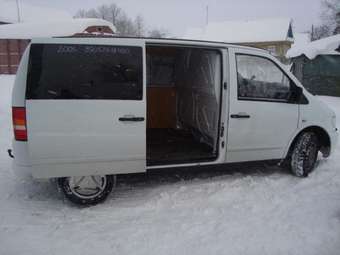 2001 Mercedes-Benz Vito Photos