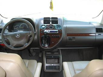 2001 Mercedes-Benz Vito Photos