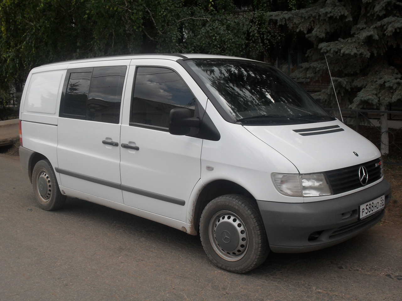 2001 Mercedes Benz VITO specs, Engine size 2.2, Fuel type Diesel, Drive wheels FF, Transmission