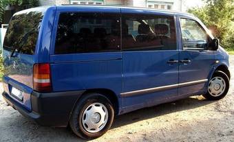 2001 Mercedes-Benz Vito Pictures