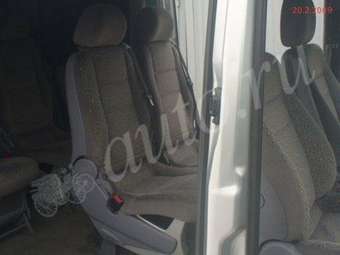 2002 Mercedes-Benz Vito Pictures