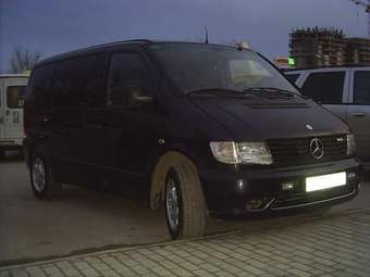 2002 Mercedes-Benz Vito Pictures