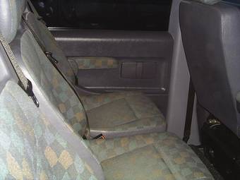 2002 Mercedes-Benz Vito Pictures