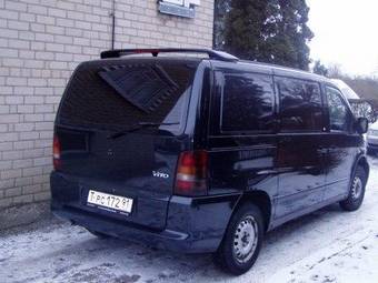 2002 Mercedes-Benz Vito Pictures