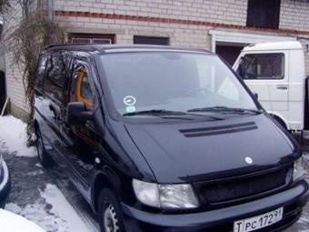 2002 Mercedes-Benz Vito Pictures