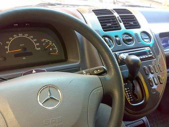 2002 Mercedes-Benz Vito Pictures