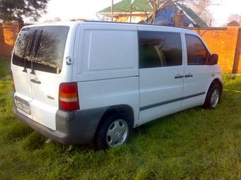 2002 Mercedes-Benz Vito Photos