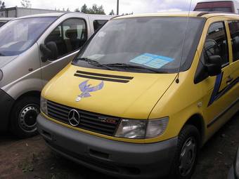 2002 Mercedes-Benz Vito Pictures