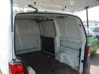 2002 Mercedes-Benz Vito Photos