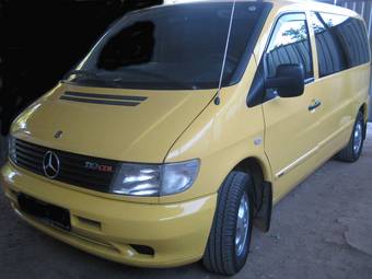 2004 Mercedes-Benz Vito Pictures