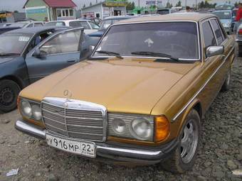 1981 Mercedes-Benz W201 Photos