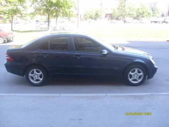 2002 Mercedes-Benz W203 Photos