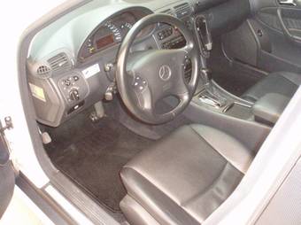 2002 Mercedes-Benz W203 Images