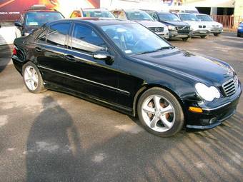 2005 Mercedes-Benz W203 Pictures