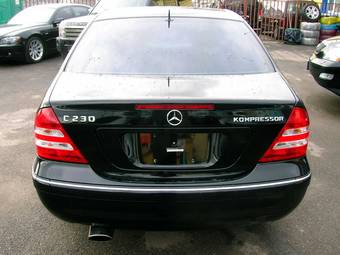 2005 Mercedes-Benz W203 Wallpapers