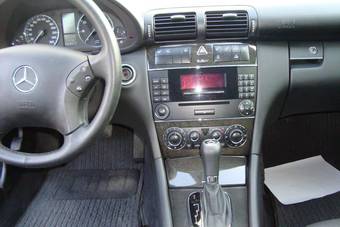 2006 Mercedes-Benz W203 Photos