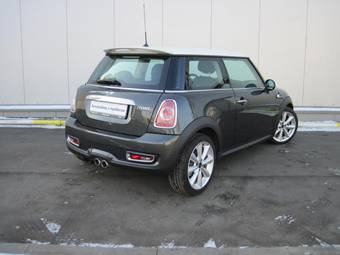 2010 Mini Cooper Photos