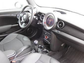 2011 Mini Cooper Pictures