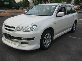 2000 Mitsubishi Airtrek