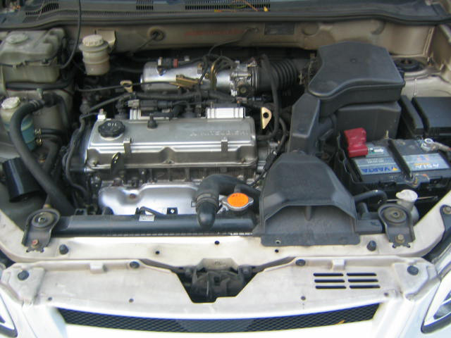 2000 Mitsubishi Airtrek