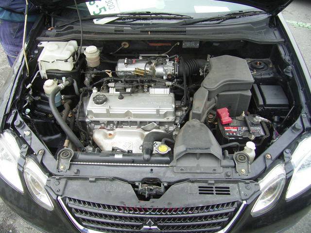 2001 Mitsubishi Airtrek