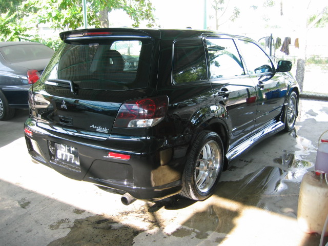 2001 Mitsubishi Airtrek