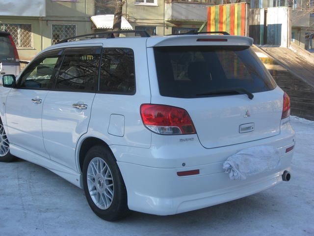 2001 Mitsubishi Airtrek