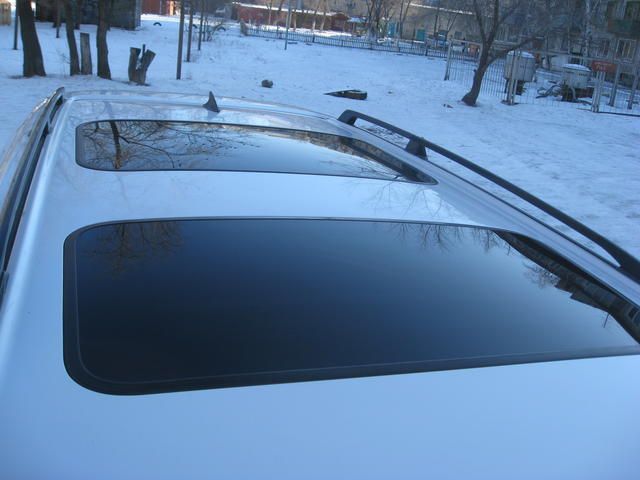2001 Mitsubishi Airtrek