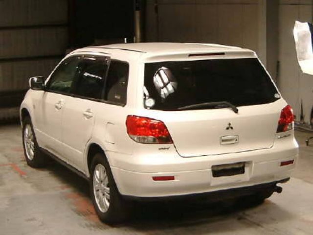 2001 Mitsubishi Airtrek