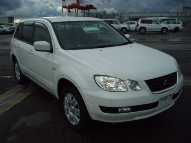 2001 Mitsubishi Airtrek