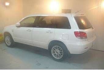 2001 Mitsubishi Airtrek