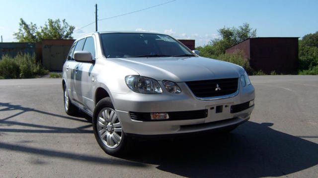 2001 Mitsubishi Airtrek