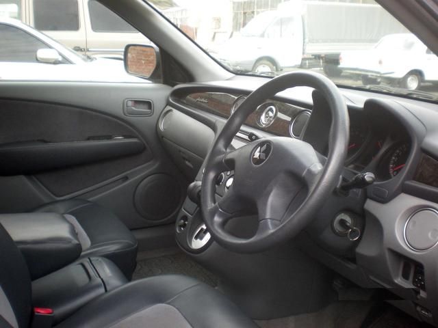 2001 Mitsubishi Airtrek
