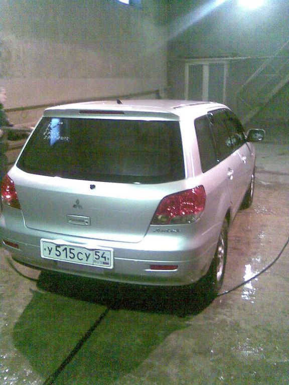 2001 Mitsubishi Airtrek
