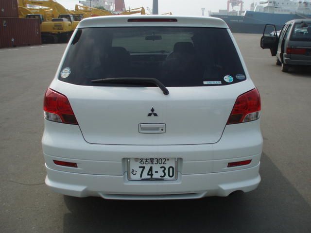 2001 Mitsubishi Airtrek