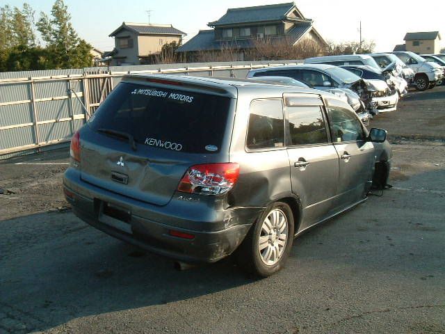 2001 Mitsubishi Airtrek