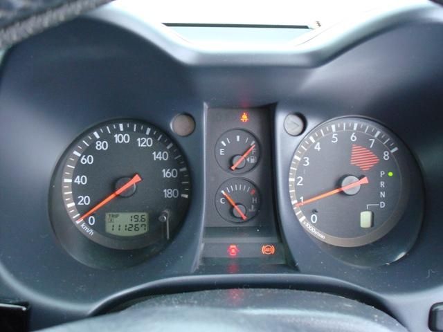 2001 Mitsubishi Airtrek
