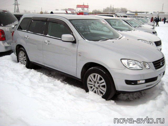 2001 Mitsubishi Airtrek