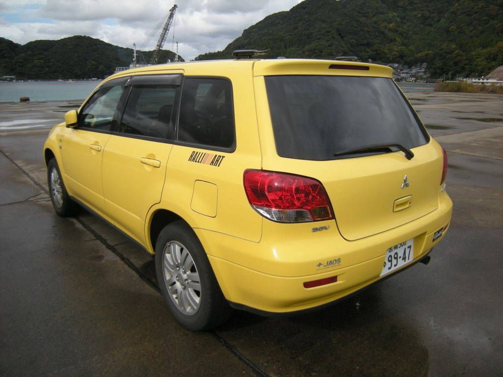 2001 Mitsubishi Airtrek