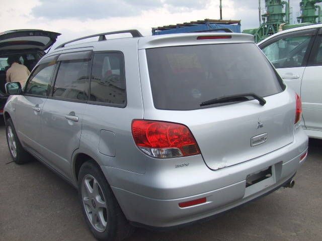 2001 Mitsubishi Airtrek