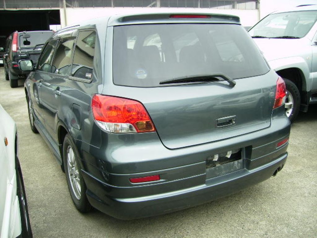 2001 Mitsubishi Airtrek