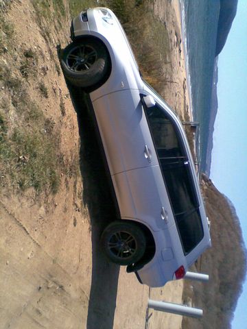 2001 Mitsubishi Airtrek