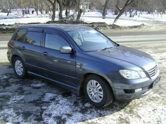 2001 Mitsubishi Airtrek