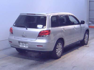 2001 Mitsubishi Airtrek Photos