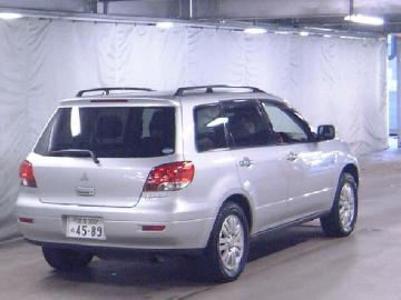 2001 Mitsubishi Airtrek Pics