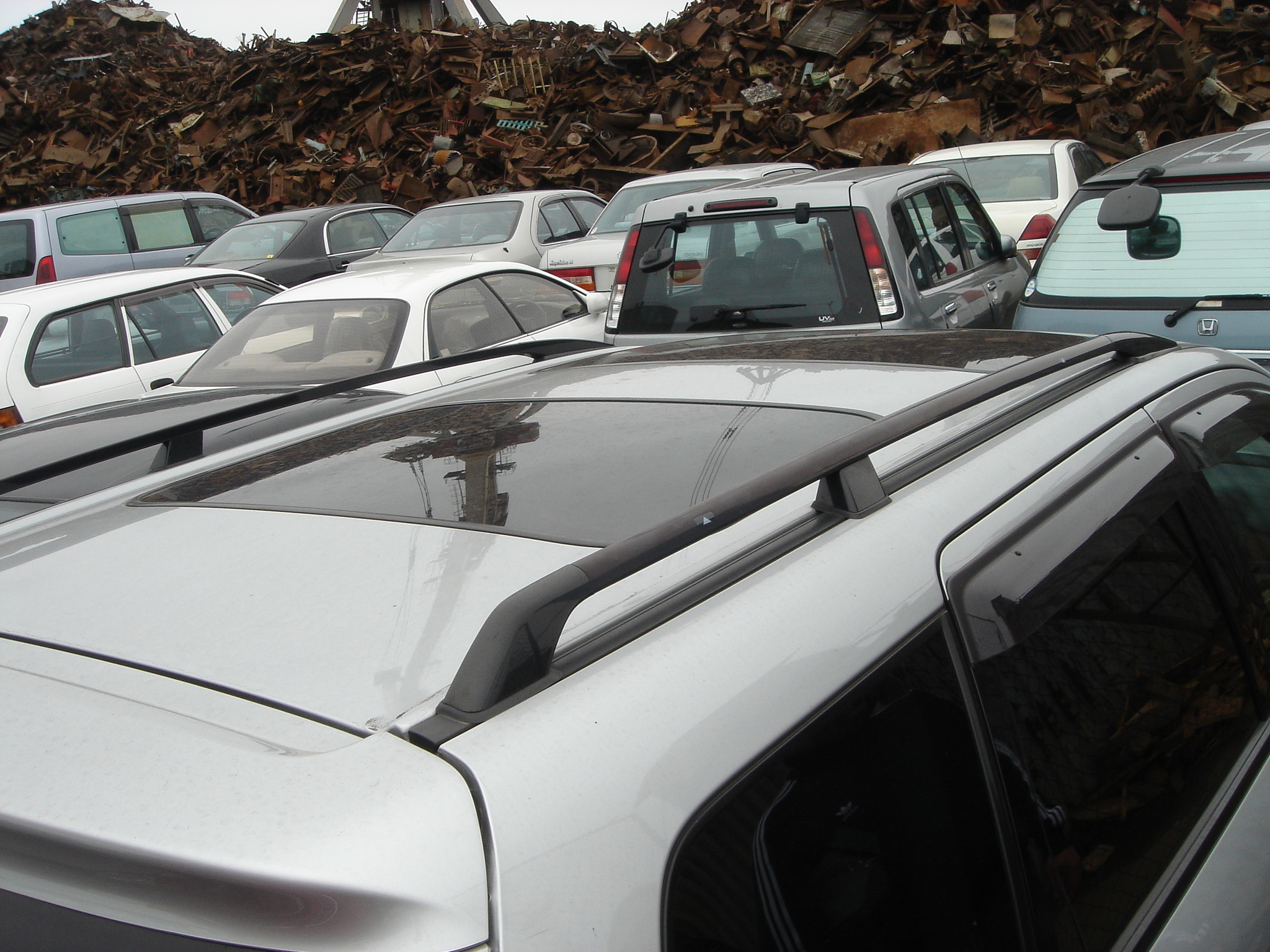 2001 Mitsubishi Airtrek Pictures