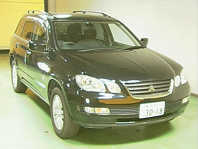 2001 Mitsubishi Airtrek Pics